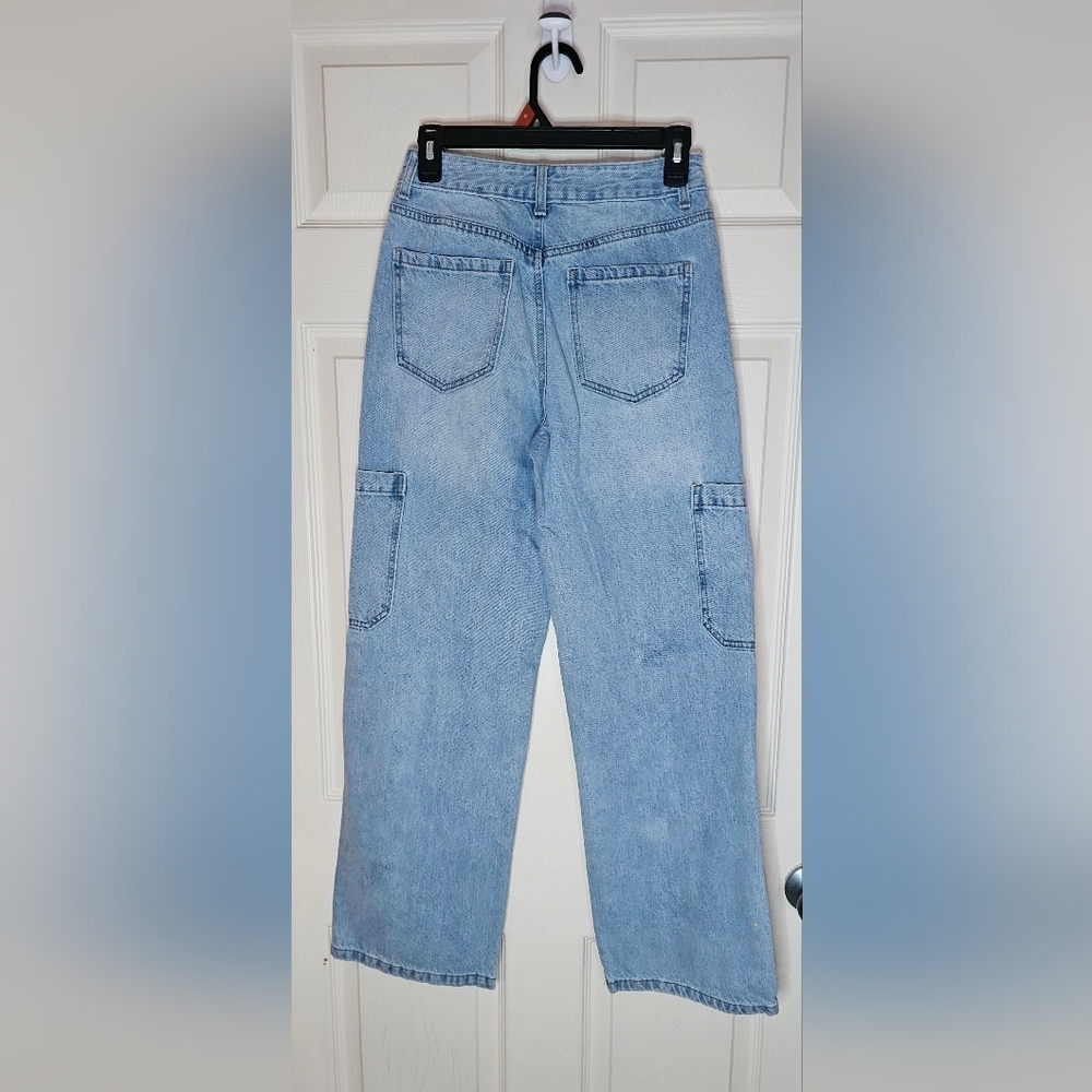 Forever 21 Light Wash Cargo Jeans High Rise Wide Leg - Size 25 - Picture 2 of 3